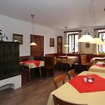 Oberwirt Pensjonat 3*